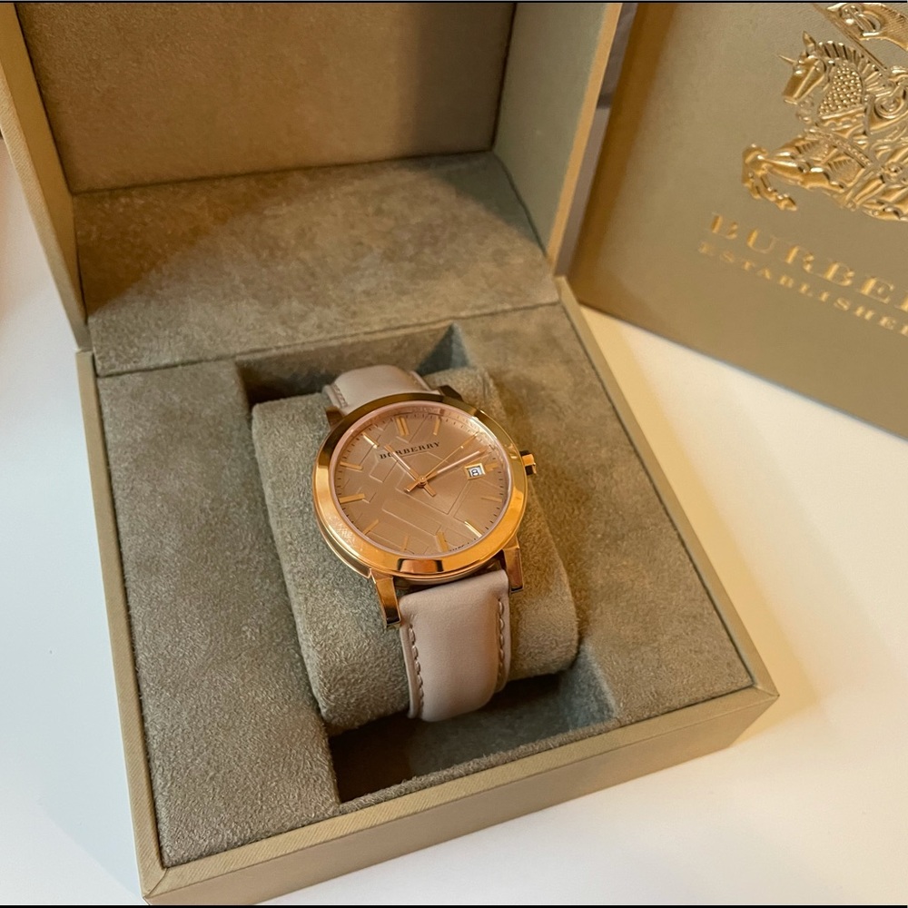 Burberry Tan Dial Leather Strap Unisex Watch